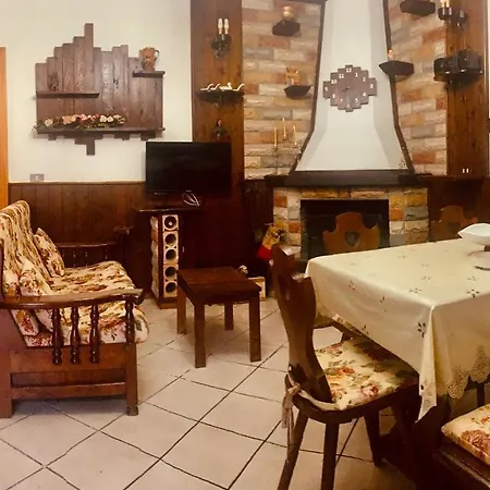 Casa Vacanze Del Sole 카스텔디상로
